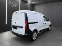 Używany Renault Express 95 KM (69 kW) 2023 Biały Minivan