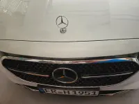 Gebraucht Mercedes E220 197 PS (144 kW) 2023 Weiß Limousine