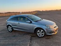 Gebraucht Opel Astra GTC Cosmo 125 PS (91 kW) 2005 Silber Coupé
