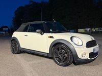 Gebraucht Mini Cooper Cabriolet 102 PS (75 kW) 2011 Beige Cabrio
