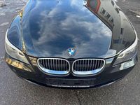Gebraucht BMW 523 190 PS (139 kW) 2009 Black sapphire metallic Kombi