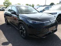 Neu VW T-Roc R-line 150 PS (110 kW) 2026 Grenadilla black metallic SUV