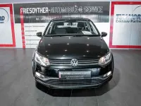 Gebraucht VW Polo Comfortline 90 PS (66 kW) 2015 Schwarz Limousine