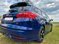 Gebraucht Ford Focus ST 250 PS (183 kW) 2018 Blau Kombi