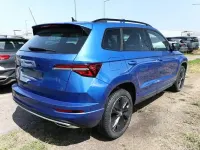 Neu Skoda Karoq SportLine 150 PS (110 kW) 2026 Moonweiß perleffekt moonweiß perleffekt SUV