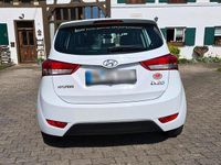 Gebraucht Hyundai ix20 90 PS (66 kW) 2011 Weiß Kleinwagen