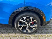 Gebraucht Ford Mustang Mach-E Premium 197 kW (269 PS) 2023 Grabber blue metallic SUV
