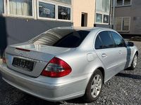 Gebraucht Mercedes E200 184 PS (135 kW) 2006 Silber Limousine