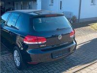 Gebraucht VW Golf VI 80 PS (58 kW) 2011 Schwarz Kleinwagen