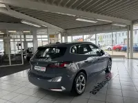Gebraucht BMW 220 Active Tourer Luxury Line 170 PS (125 kW) 2022 Grau Van / Kleinbus