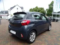 Gebraucht Hyundai i10 67 PS (49 kW) 2023 Grau Kleinwagen