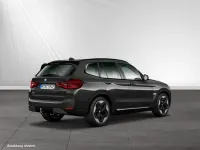 Gebraucht BMW iX3 Impressive 210 kW (286 PS) 2021 Sophistograu brillanteffekt SUV
