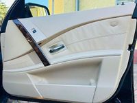 Gebraucht BMW 525 218 PS (160 kW) 2006 Schwarz Kombi