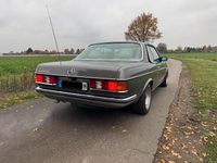 Gebraucht Mercedes 230 136 PS (100 kW) 1984 Grau Coupé