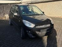 Gebraucht Hyundai i10 67 PS (49 kW) 2012 Schwarz Kleinwagen