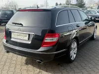 Używany Mercedes C320 224 KM (164 kW) 2011 Czarny Kombi