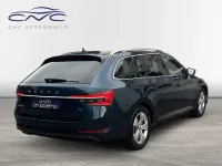 Gebraucht Skoda Superb Style 218 PS (160 kW) 2022 Blau Kombi