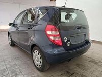Gebraucht Mercedes A150 95 PS (69 kW) 2008 Blau Kleinwagen