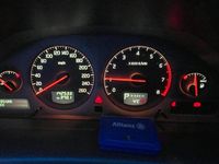 Second-hand Volvo S60 140 CP (102 kW) 2002 Argintiu Berlinǎ