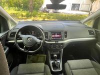Gebraucht VW Sharan 150 PS (110 kW) 2019 Grau Van / Kleinbus