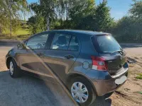 Gebraucht Toyota Yaris 69 PS (50 kW) 2010 Grau Kleinwagen