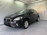 Gebraucht Volvo V40 Momentum 114 PS (83 kW) 2014 Schwarz Limousine