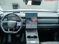 Neu Jaecoo 7 279 PS (205 kW) 2026 Olive grey SUV
