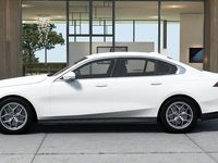 Neu BMW 540 303 PS (222 kW) 2025 Weiß Limousine