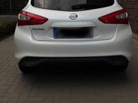 Gebraucht Nissan Pulsar 116 PS (85 kW) 2016 Weiß Kleinwagen