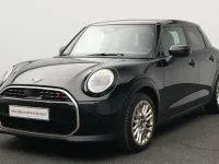Second-hand Mini Cooper S Favoured 204 CP (150 kW) 2025 Negru Hatchback