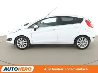 Gebraucht Ford Fiesta Titanium 125 PS (91 kW) 2016 Weiß Limousine