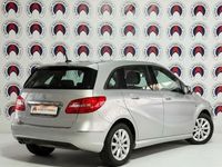 Gebraucht Mercedes B200 156 PS (114 kW) 2012 Silber Van / Kleinbus