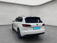 Gebraucht VW Touareg R 462 PS (339 kW) 2021 Oryxwhite perlmutteffekt SUV