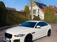Gebraucht Jaguar XE R-Sport 180 PS (132 kW) 2019 Weiß Limousine
