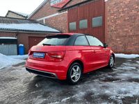 Gebraucht Audi A1 Attraction 86 PS (63 kW) 2013 Rot Kleinwagen