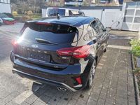 gebraucht Ford Focus ST-Line X