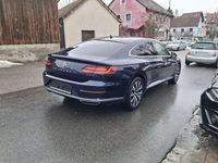 Gebraucht VW Arteon Elegance 190 PS (139 kW) 2018 Blau Kleinwagen