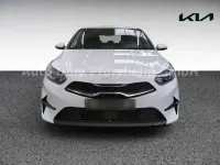 Usata Kia Ceed Comfort 140 CV (102 kW) 2025 Bianco Utilitaria