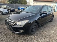 Gebraucht Hyundai i30 109 PS (80 kW) 2011 Schwarz Limousine