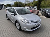 Gebraucht Toyota Auris 126 PS (92 kW) 2011 Silber Limousine