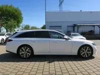 Gebraucht Mercedes E300 Advanced 313 PS (230 kW) 2025 Weiß Limousine