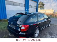 Gebraucht Skoda Superb Exclusive 105 PS (77 kW) 2015 Schwarz Kombi