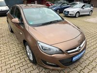 Gebraucht Opel Astra Edition 116 PS (85 kW) 2015 Braun Limousine
