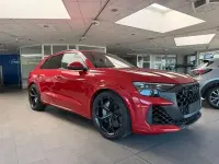 Gebraucht Audi RS Q8 Performance 641 PS (471 kW) 2024 Rot SUV
