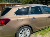 Gebraucht Opel Astra 165 PS (121 kW) 2013 Gold Kombi