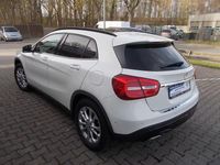 Gebraucht Mercedes GLA200 156 PS (114 kW) 2015 Weiß SUV