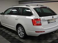 Gebraucht Skoda Octavia 150 PS (110 kW) 2016 Weiß Kleinwagen