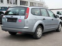 Używany Ford Focus 116 KM (85 kW) 2005 Szary Kombi