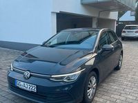 Gebraucht VW Golf VIII 116 PS (85 kW) 2022 Grau Limousine