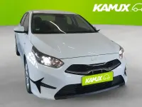 Gebraucht Kia Ceed 120 PS (88 kW) 2022 Weiß Kleinwagen